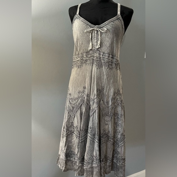 Elegant 🌞 SAKKS gray Lace-Trimmed sundress - Picture 2 of 12